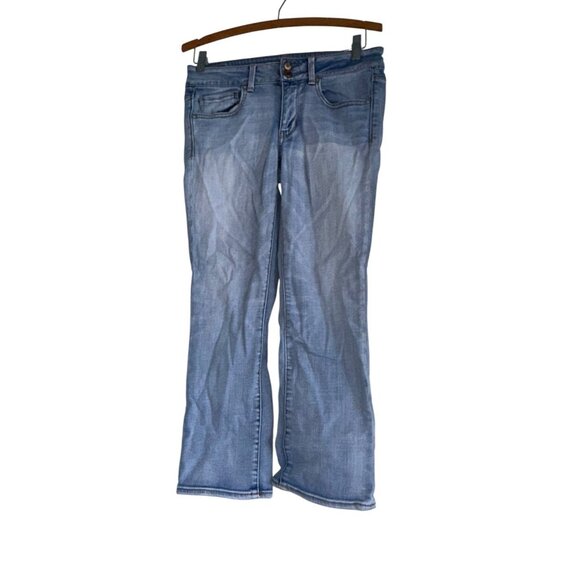 American Eagle Super Stretch  Artist Crop Sz 8 Light Wash Double Button Waist - Picture 1 of 7